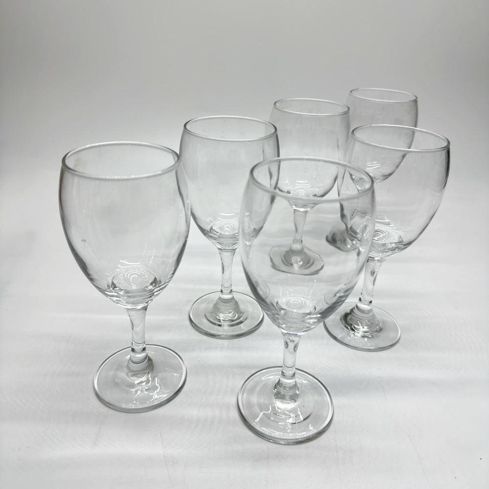 Set‎ of (6) Vintage Elegant Clear Wine Glasses  Mid Century